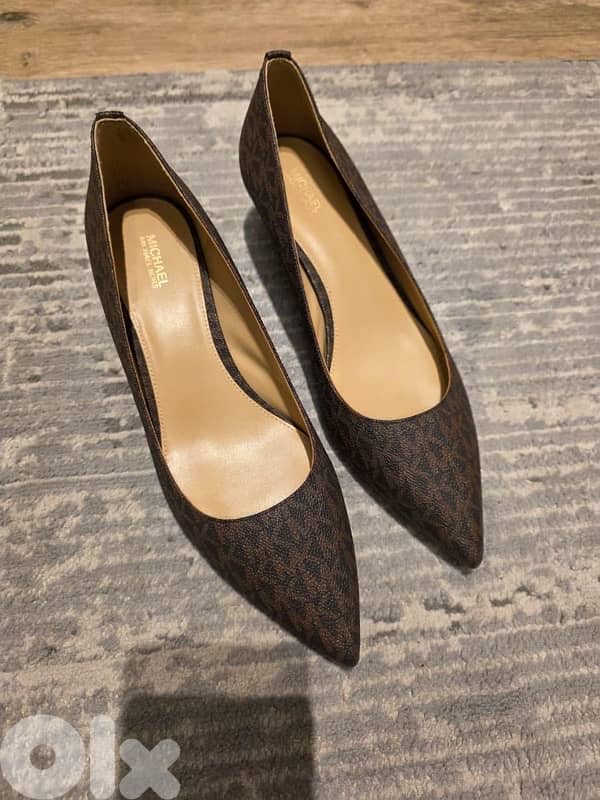Michael Kors pump 2
