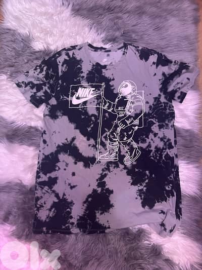Nike T-shirt