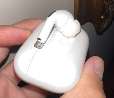 AirPods Pro 1 Working Perfectly (Left Bud IS NOT WORKING ONLY)