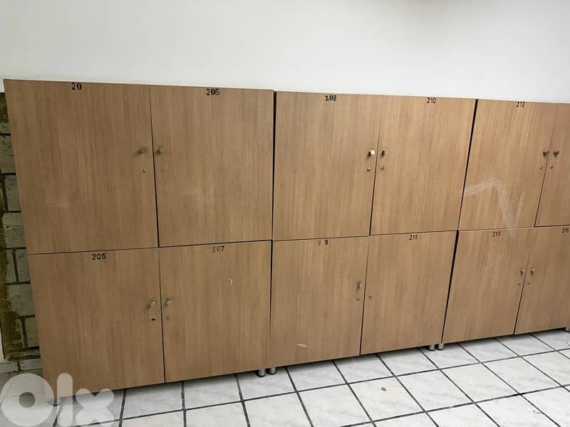 wooden lockers for gym 1