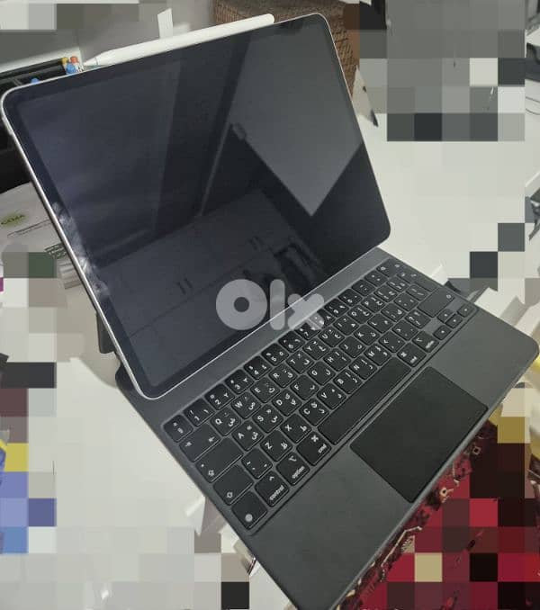 IPAD PRO 6TH GEN 12.9 INCH + 2ND GEN APPLE PEN + MAGIC KEYBOARD 3