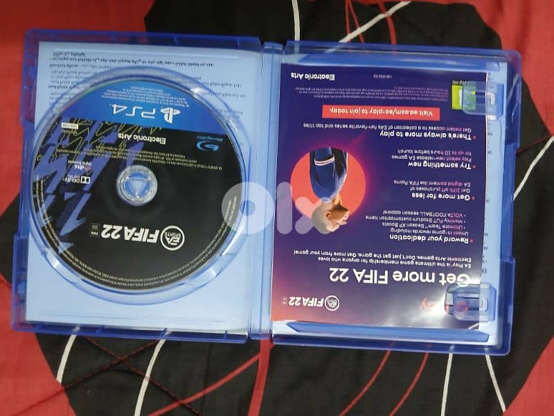 ps4,2controlers,fifa22 1