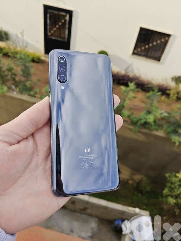 Xiaomi Mi 9 8