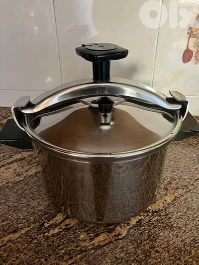 SEB Authentic Pressure Cooker