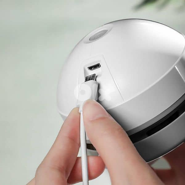 Desktop Mini Vacuum Cleaner 1