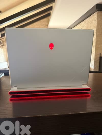 ALIENWARE X16 Used Like New !!