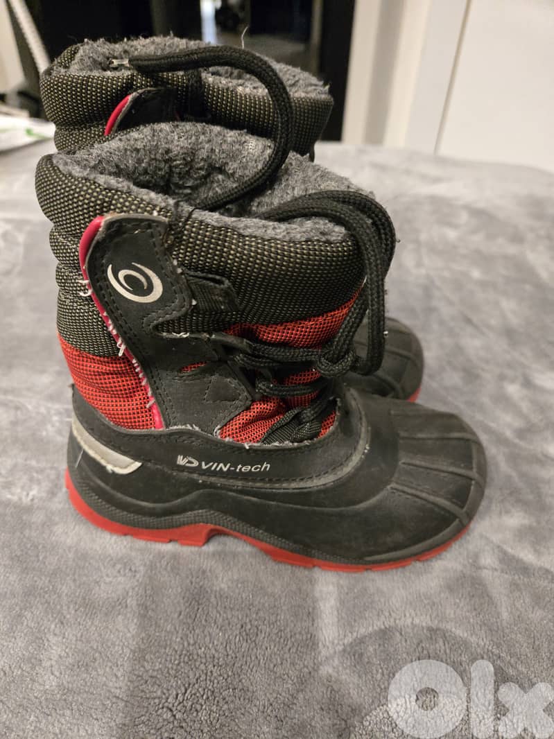 Snow suits overall and shoes 4