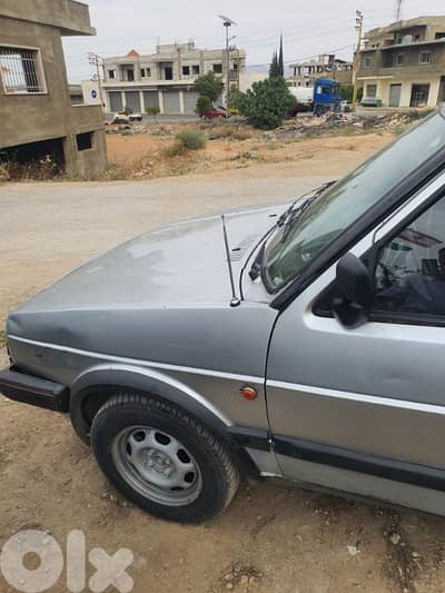 فولكسفاغن جولف 1987