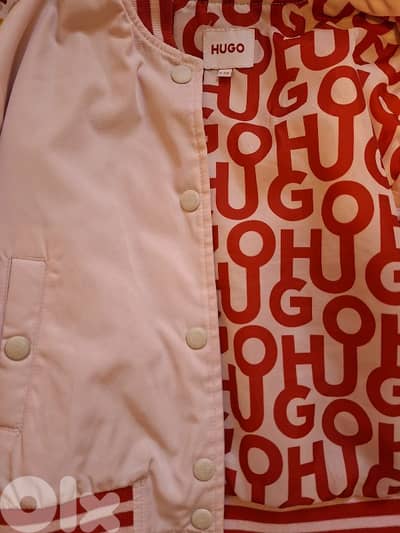 HUGO BOSS جاكيت ٨ سنين