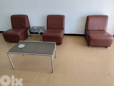 صالون مستعمل بحالة جيدة