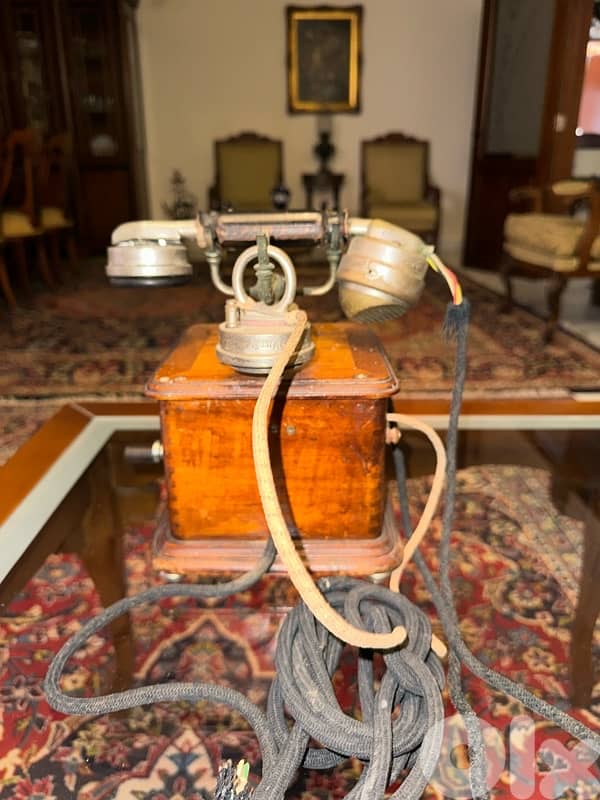 1910 antique phone 2