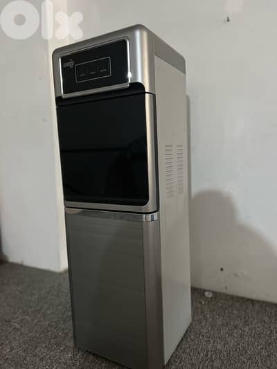water dispenser