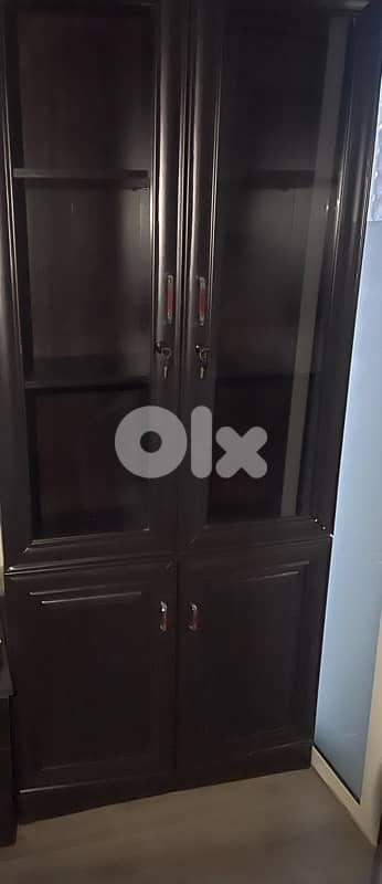 suitable for office or living room