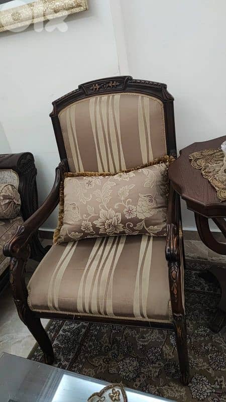 Salon plus Dining room plus Living Room 6