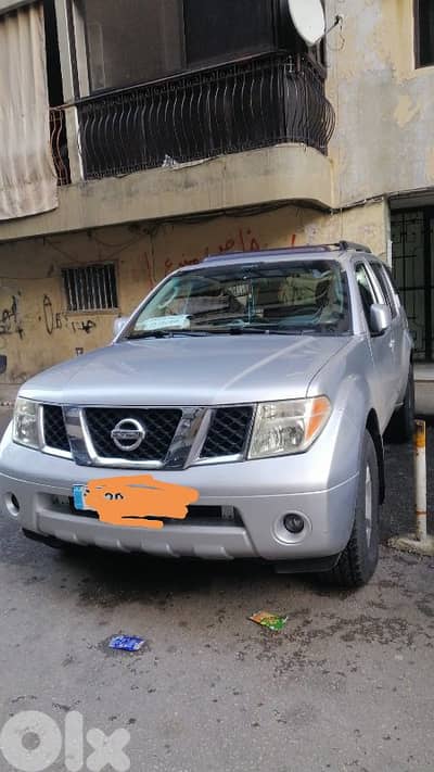 نيسان ارمادا 2005