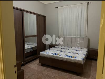 غرفة نوم كاملة للبيع