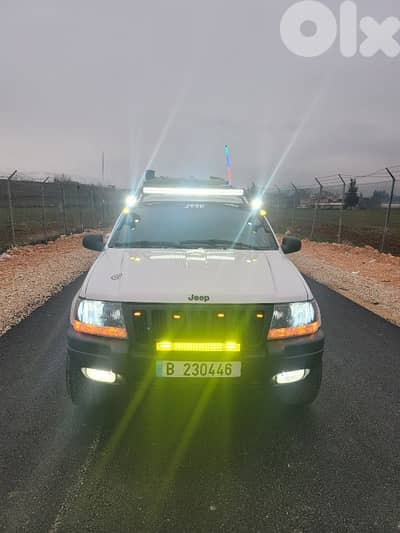 جيب شيروكى 1999