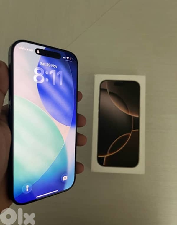 iPhone 16 pro like new 1