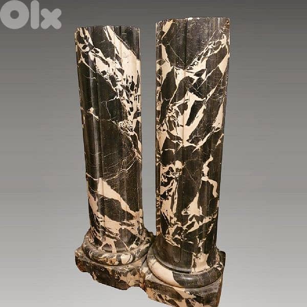 Marble columns Huge 2