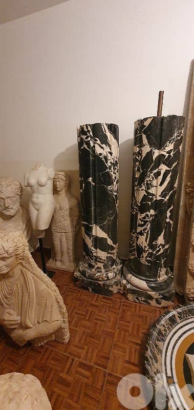 Marble columns Huge 3
