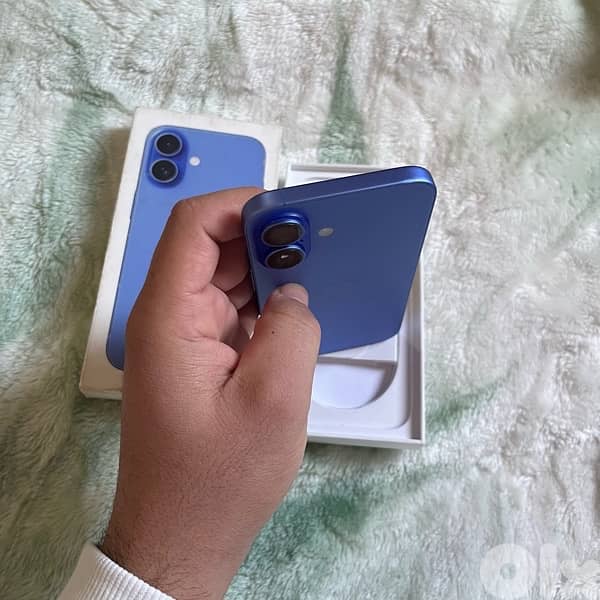 IPHONE 16 128g battary 90% 5