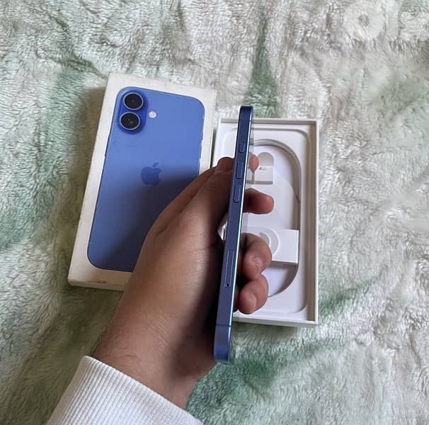 IPHONE 16 128g battary 90% 6