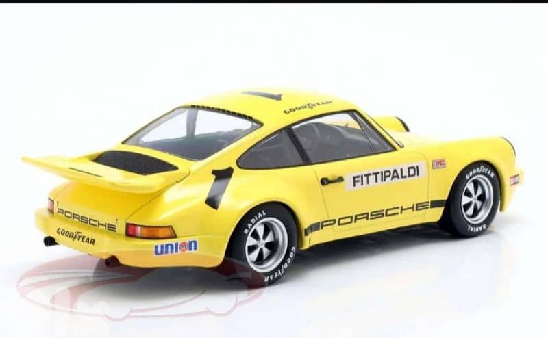Porsche 3.0 RSR Iroc 1973 (E. Fittipaldi) diecast car model 1;18. 4