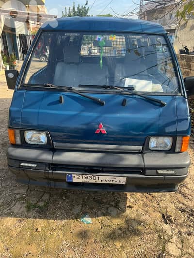 Mitsubishi L300 for sale