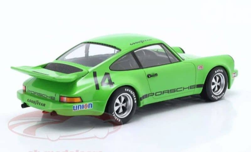 1973 Porsche RSR IROC (E. Fittipaldi) diecast car model 1;18 4