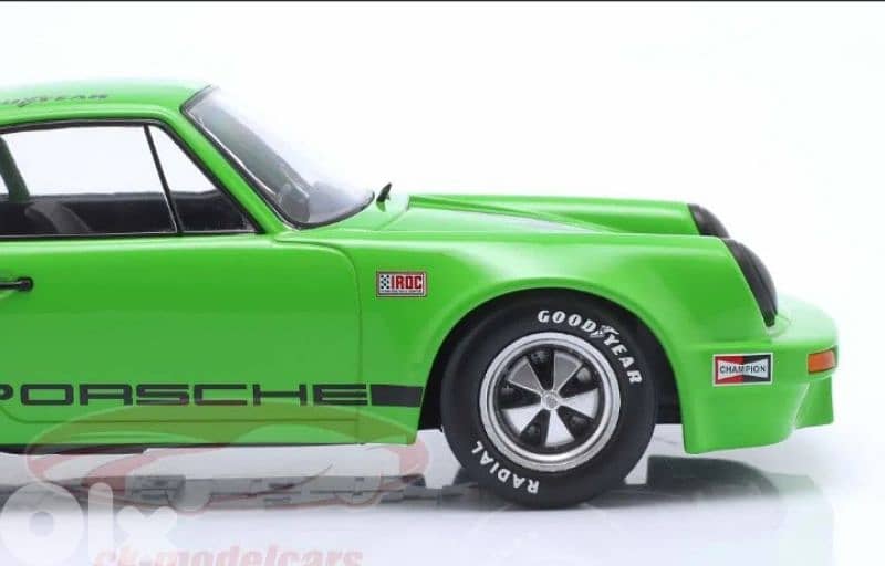 1973 Porsche RSR IROC (E. Fittipaldi) diecast car model 1;18 7