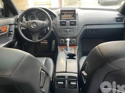 Mercedes-Benz C-Class 2011