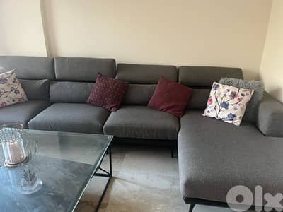 عفش منزل كامل للبيت  جديد  للبيع بداعي السفر