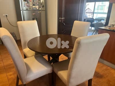kitchen table with its chairs