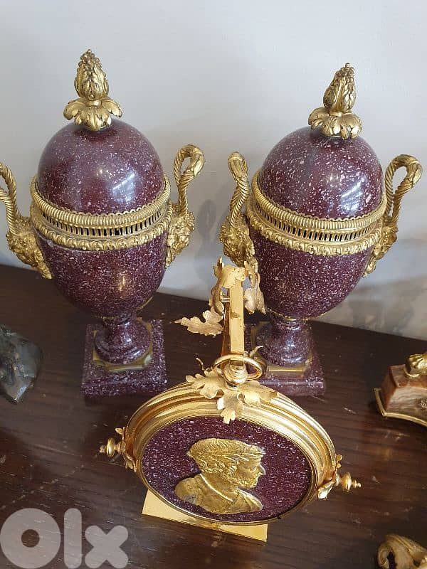 Prophyry set Antique 6
