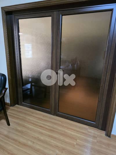 باب المنيوم