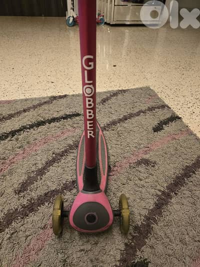 Globber Master Lights 3-wheel light-up Pink Scooter- foldable - l