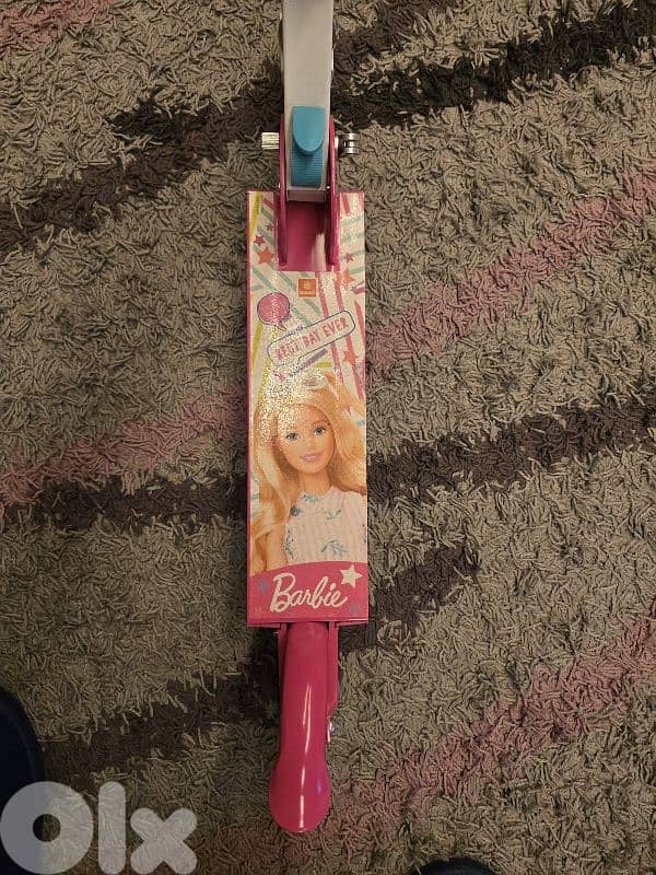 Mondo Barbie scooter pink 2 wheels, foldable, like new 3