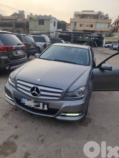 Mercedes-Benz C-Class 2012