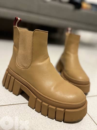 Original Springfield Camel Boots