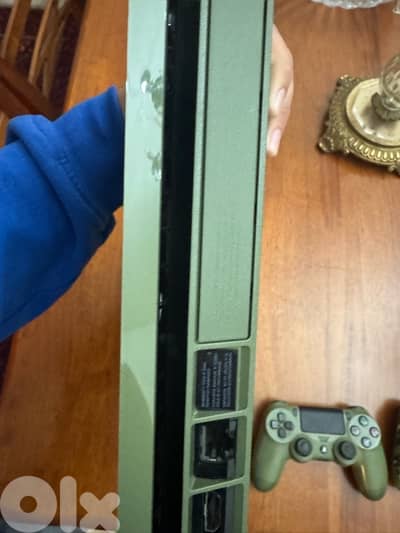 ps4 slim 1 terra 2 controllers original version 12