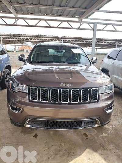 Jeep Grand Cherokee limited 2017 clean carfax مكفول سنة