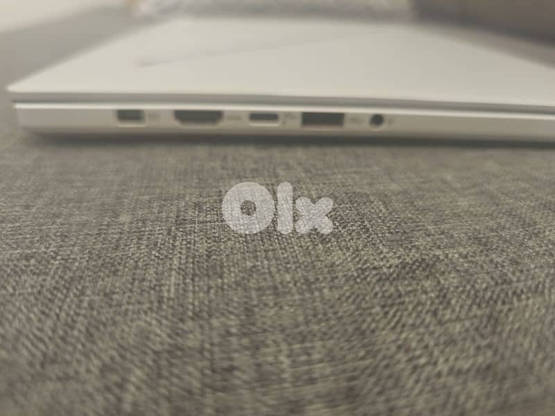 Asus ROG zephyrus g14 (rtx 4060 /Ryzen 9 8945h) 2