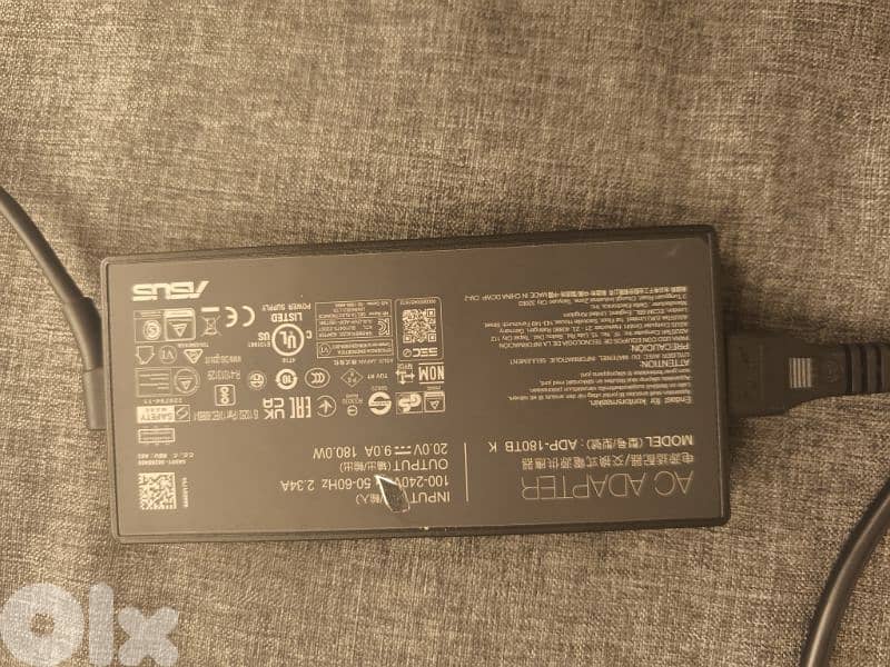 Asus ROG zephyrus g14 (rtx 4060 /Ryzen 9 8945h) 7