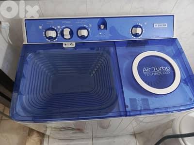 غسالة جديدة عمرها شهر مغسول عليها مرتين