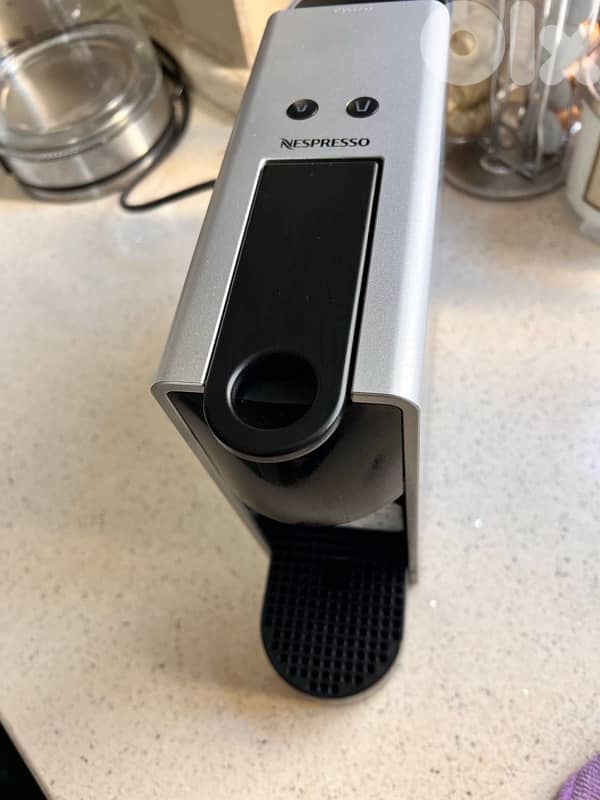 Nespresso Coffee mashine 1
