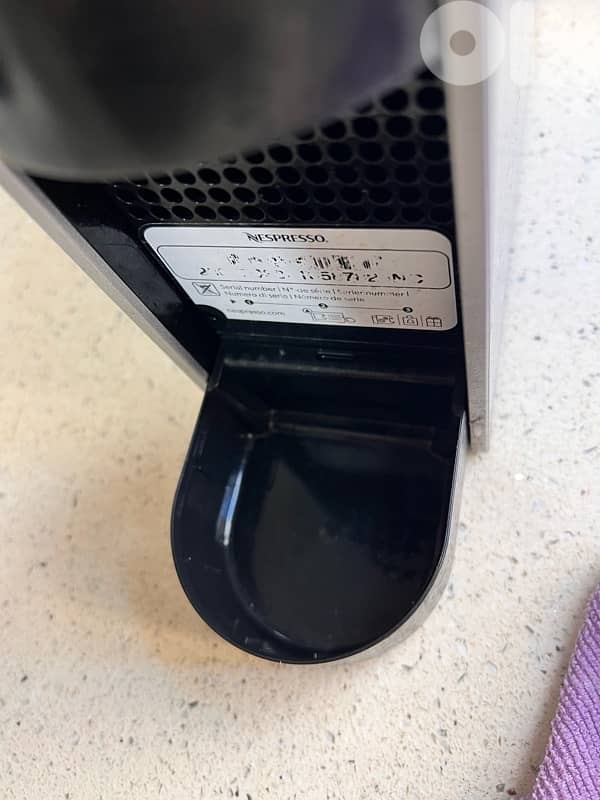 Nespresso Coffee mashine 4