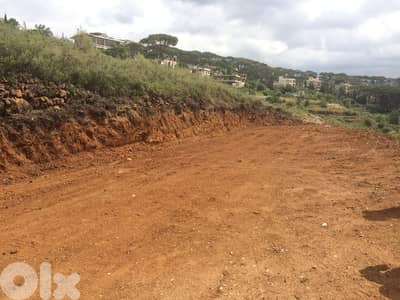 Land for sale in Deir El Haref - أرض للبيع في دير الحرف