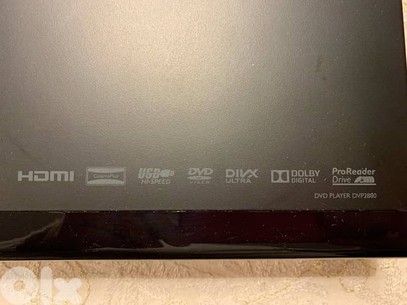 Philips dvd player with remote control and included usb port 1