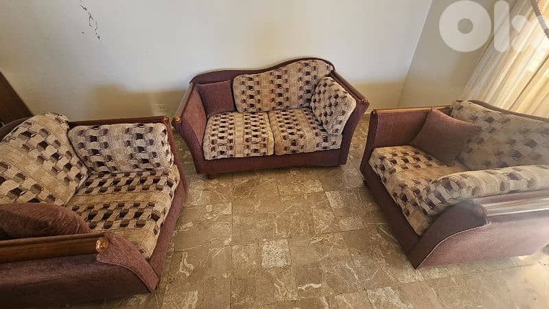 Comfortable and classy chairs, sofas and console 2