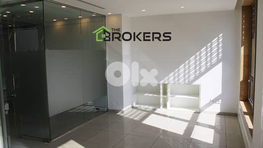 Office for Rent in Adlieh مكتب للايجار في العادلية